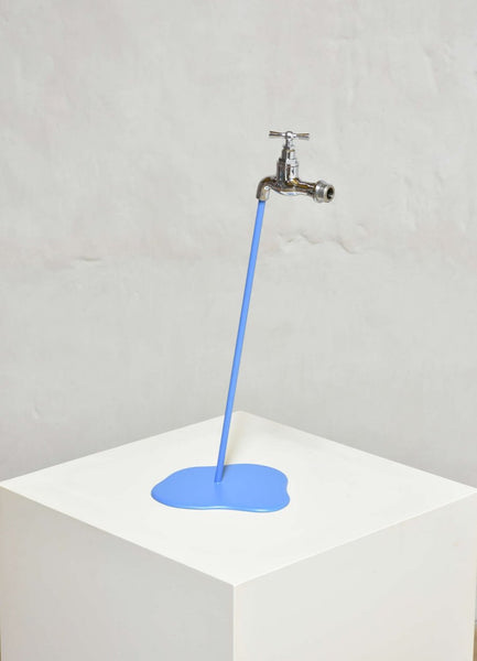 Le liquide bleu