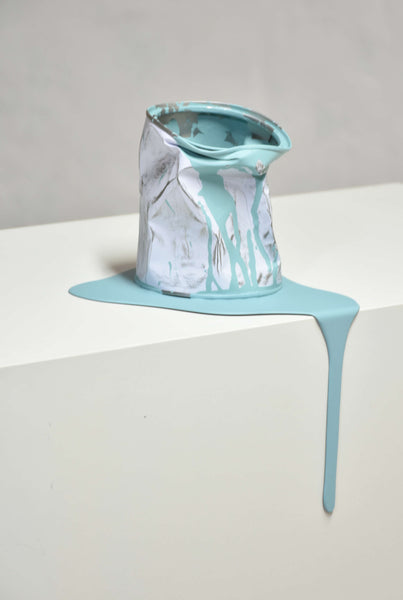 Le vieux pot de peinture