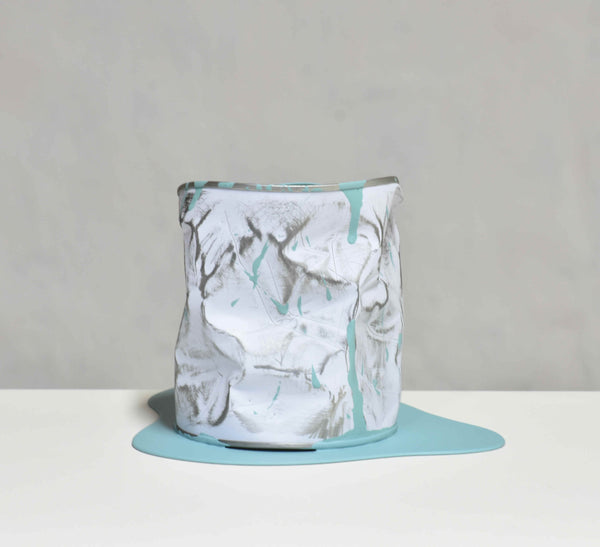 Le vieux pot de peinture