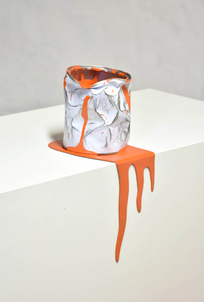 Le vieux pot de peinture