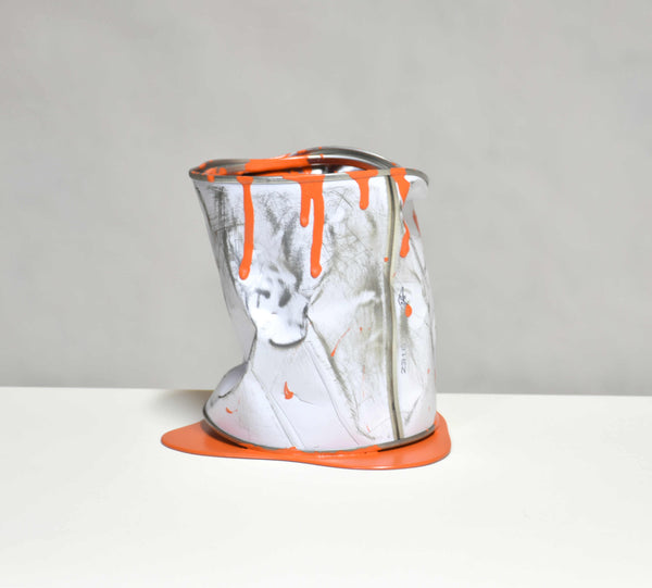 Le vieux pot de peinture