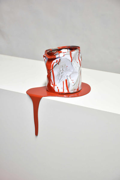 Le vieux pot de peinture