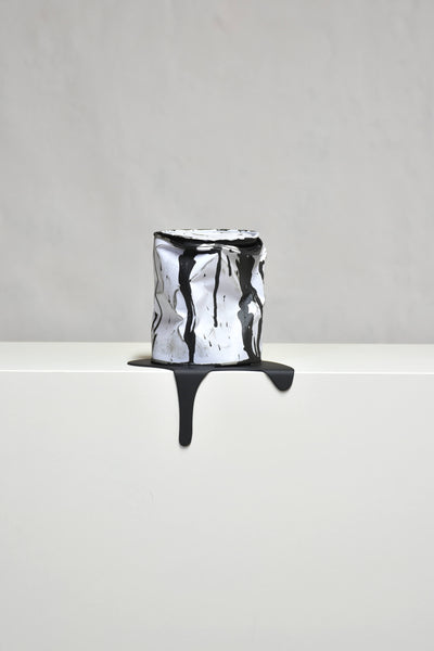 Le vieux pot de peinture