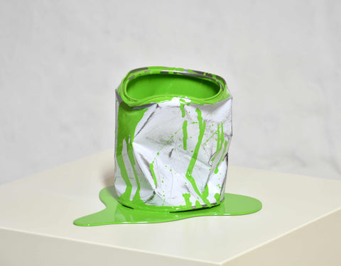 Le vieux pot de Peinture Green