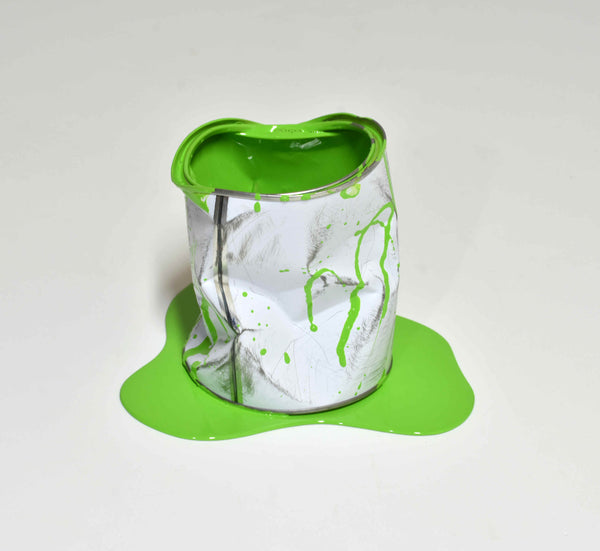 Le vieux pot de Peinture Green