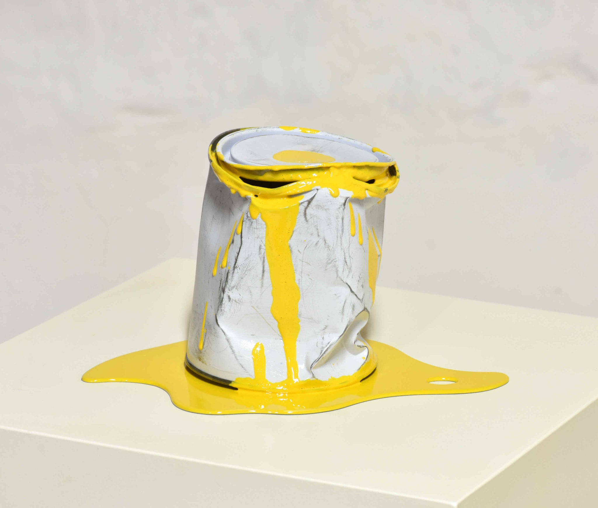 Le vieux pot de peinture