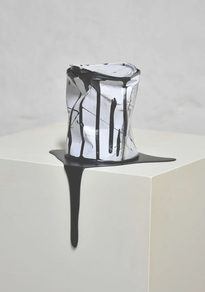 Le Vieux Pot de Peinture