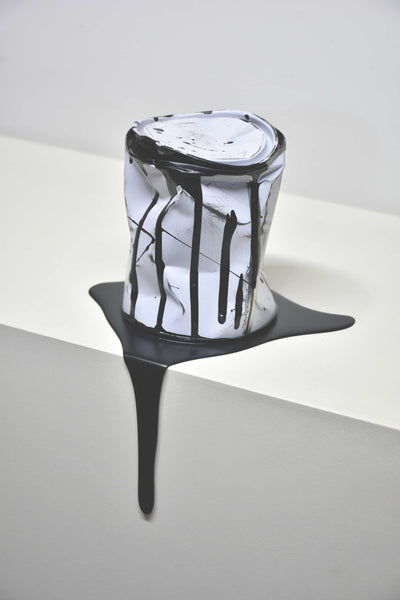 Le Vieux Pot de Peinture