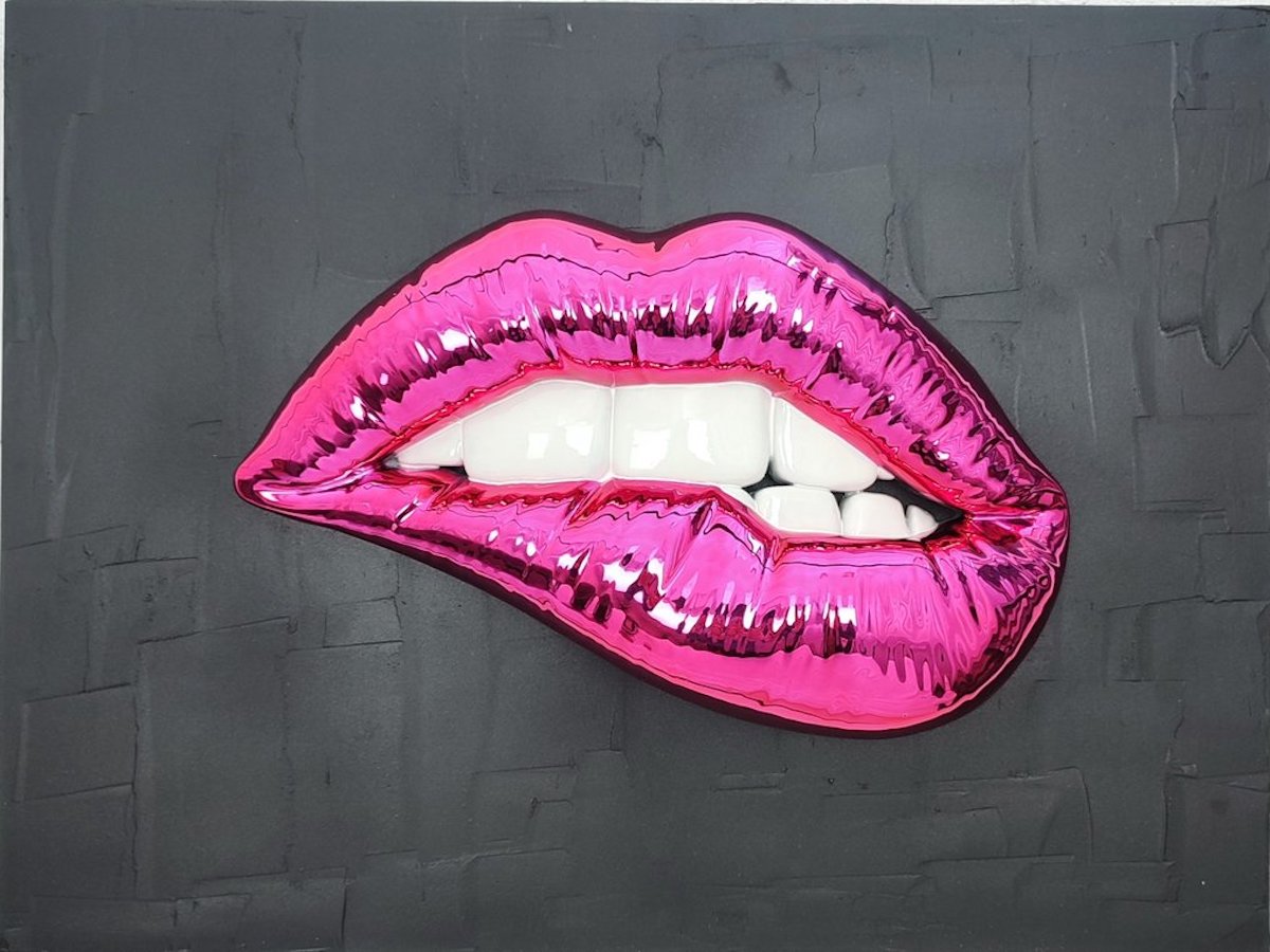 Wall Lips