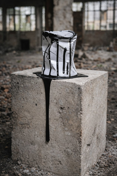 Le Vieux Pot de Peinture